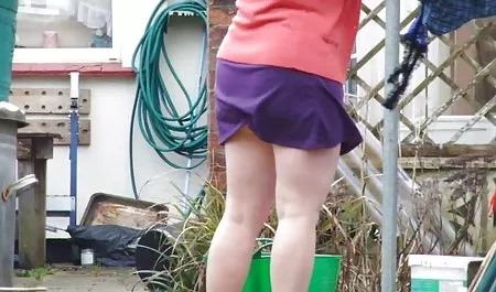 Głaszcząc sex ze zwierzetami xxx jego członek w Europie Wschodniej