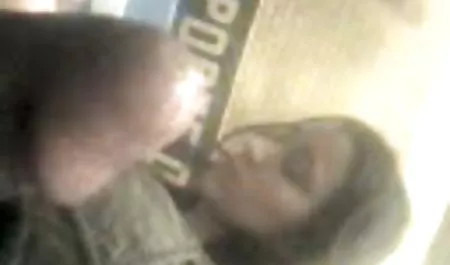Napalone żona seks video gratis zajmuje się miłością z Lucy obcy Anioł