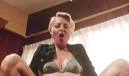 Duża gruba cipka xxx babcia lubi dużego kutasa swojego męża