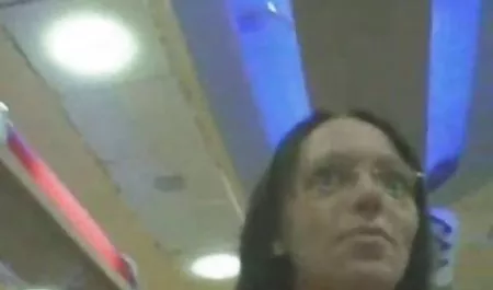Dziewczyna w kuchni z przelewem, seks video lucah 2